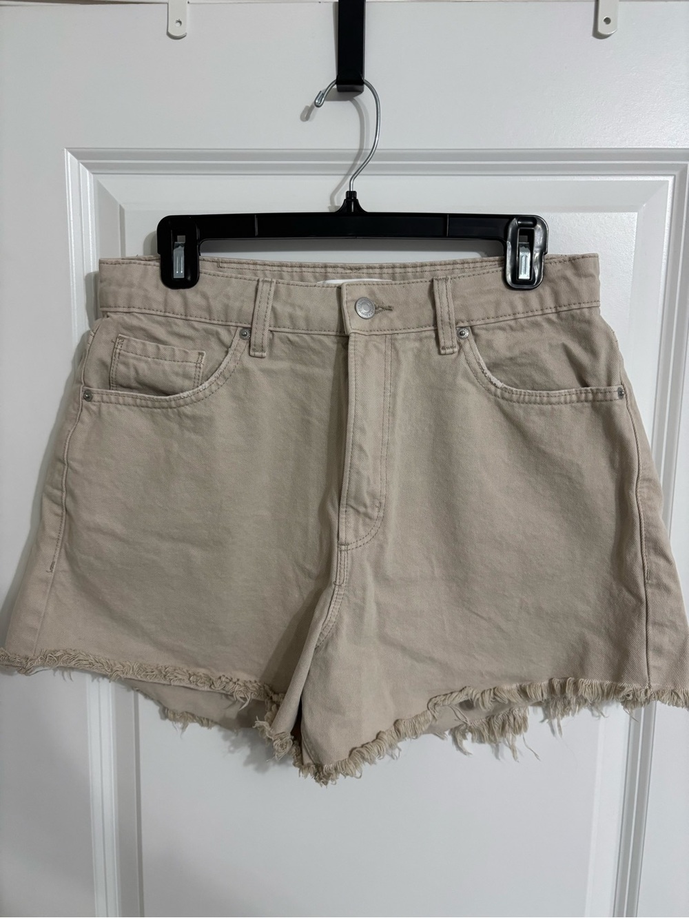 Dynamite Beige Frayed Hem High-Rise Jean Shorts
